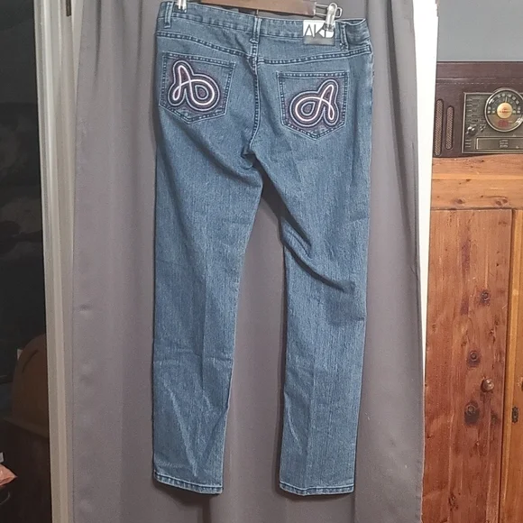 AKDMKS Jeans Womens Embroidered Pockets Size 11 EUC - Picture 2 of 8